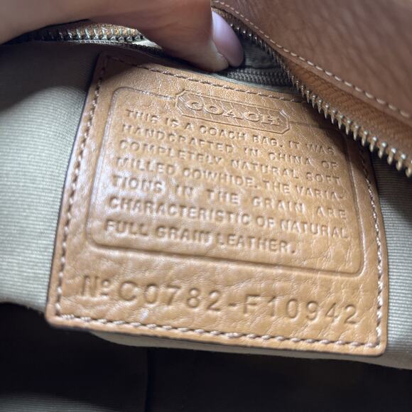 Coach Leather Baguette - Soho C-0782 F 10942 - Y2K Hobo Satchel Boho Carmel Tan - Picture 12 of 13